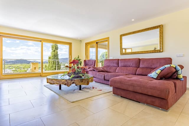 Chalet de 5 habitaciones en Cala Ratjada, Capdepera en venta con piscina garaje - 3.900.000 € (Ref: 8537570)