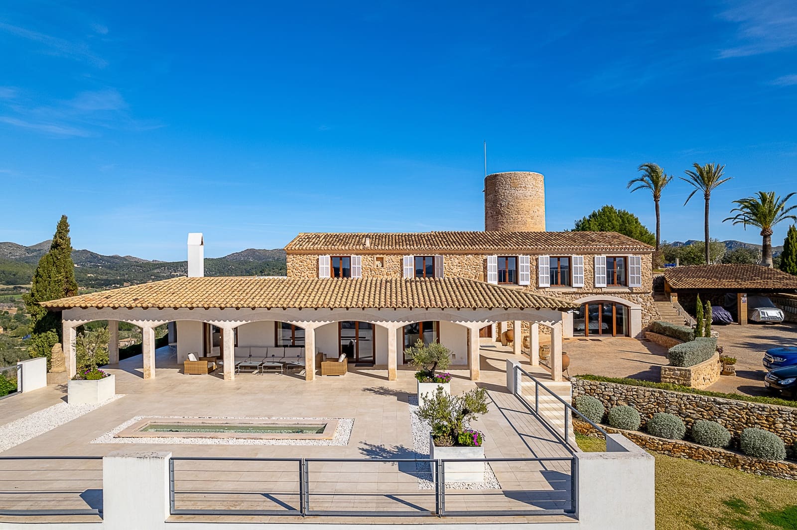 6 soveværelse Villa til salg i Arta med swimmingpool - € 4.250.000 (Ref: 8572944)