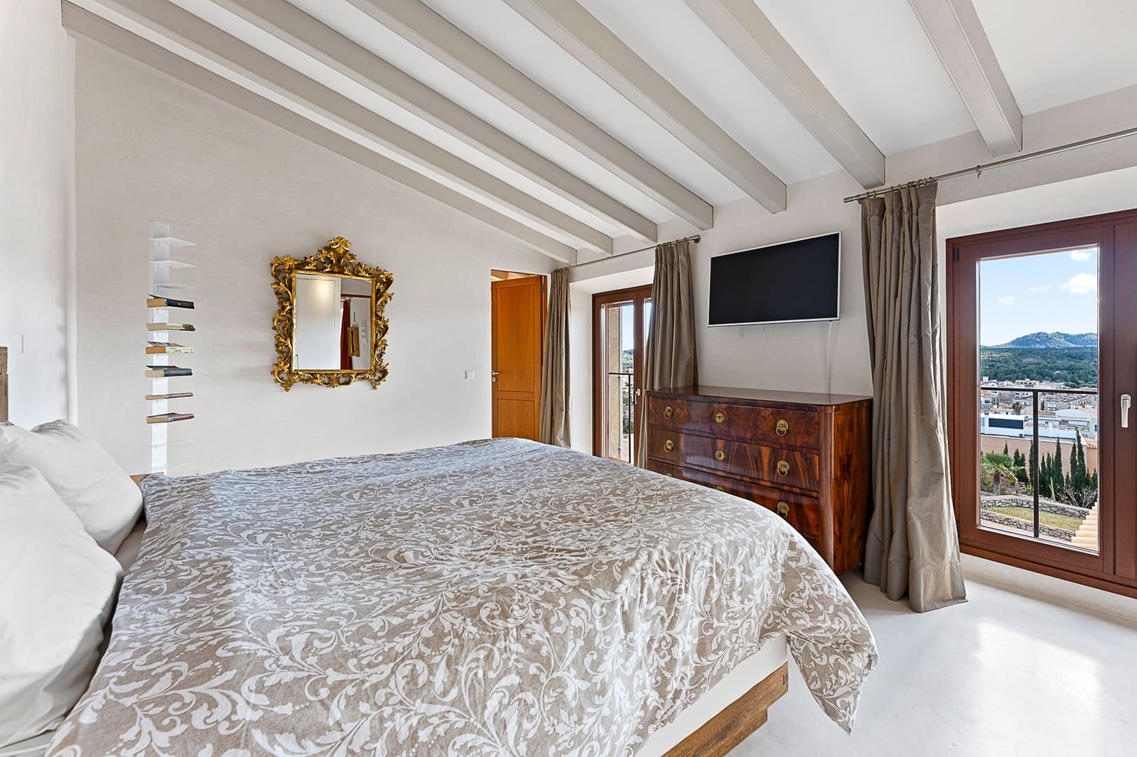 6 soveværelse Villa til salg i Arta med swimmingpool - € 4.250.000 (Ref: 8572944)