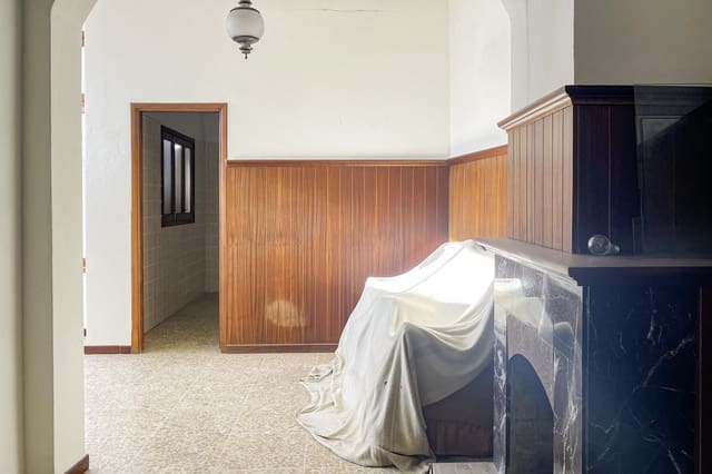 8 soverom Hus til salgs i Capdepera med garasje - € 720 000 (Ref: 8698532)