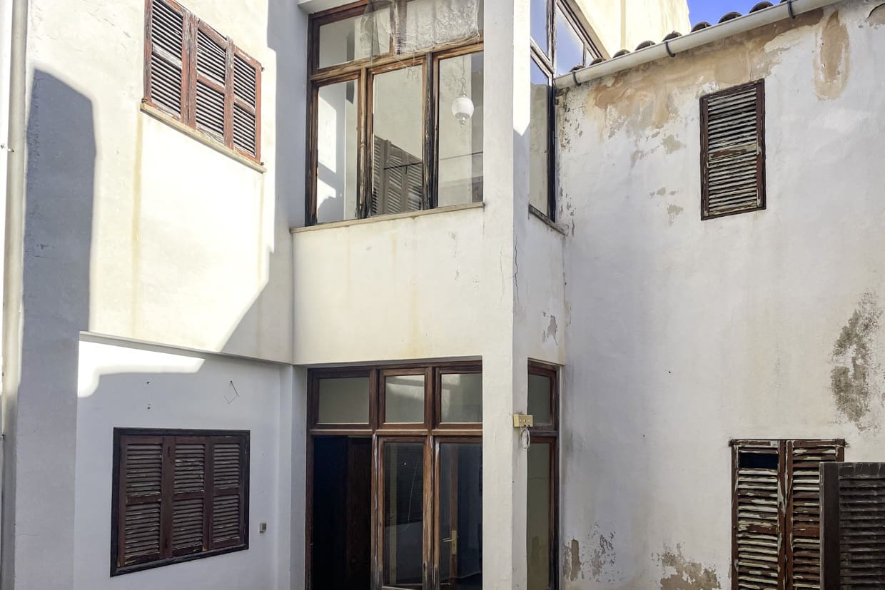 8 sypialnia Dom na sprzedaż w Capdepera z garażem - 720 000 € (Ref: 8698532)