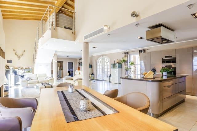 3 sypialnia Willa na sprzedaż w Son Macia, Manacor z basenem - 3 750 000 € (Ref: 8759150)