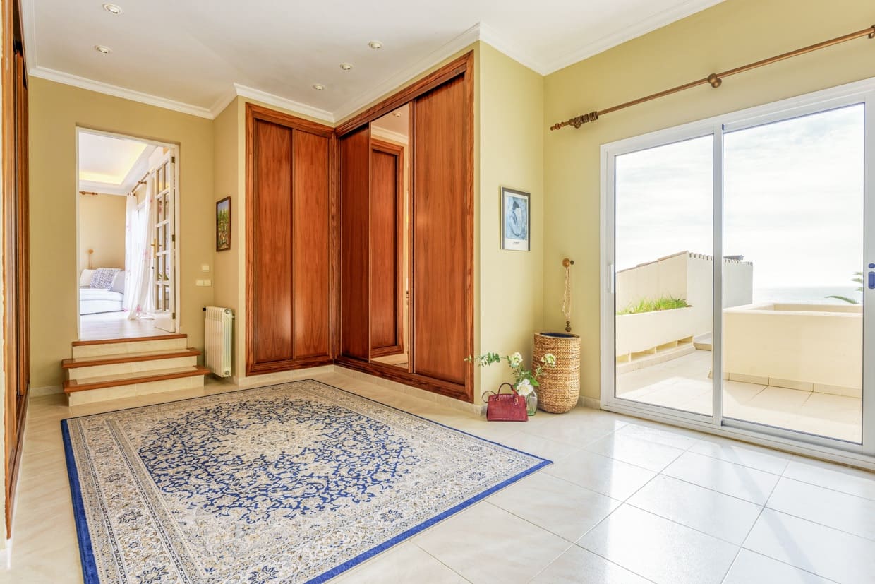 3 soveværelse Villa til salg i Costa de los Pinos med swimmingpool garage - € 2.980.000 (Ref: 8765767)