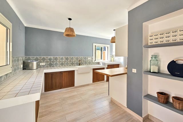 3 soveværelse Villa til salg i Colonia de Sant Pere / Colonia de San Pedro, Artà med swimmingpool - € 1.890.000 (Ref: 8863257)