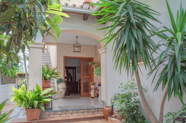 5 soveværelse Villa til salg i Cala Ratjada, Capdepera med swimmingpool garage - € 850.000 (Ref: 8920764)