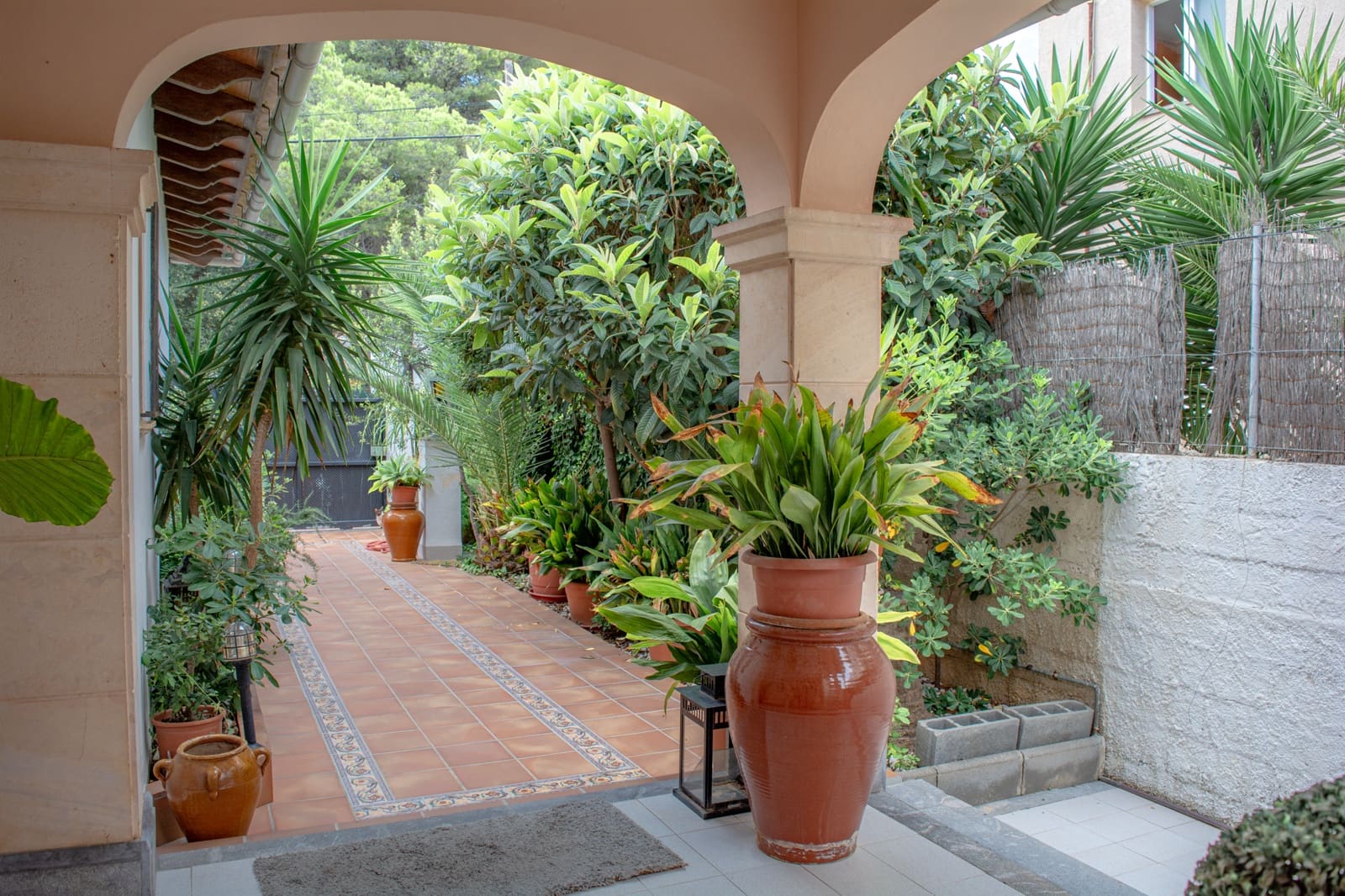 5 soveværelse Villa til salg i Cala Ratjada med swimmingpool garage - € 850.000 (Ref: 8920764)