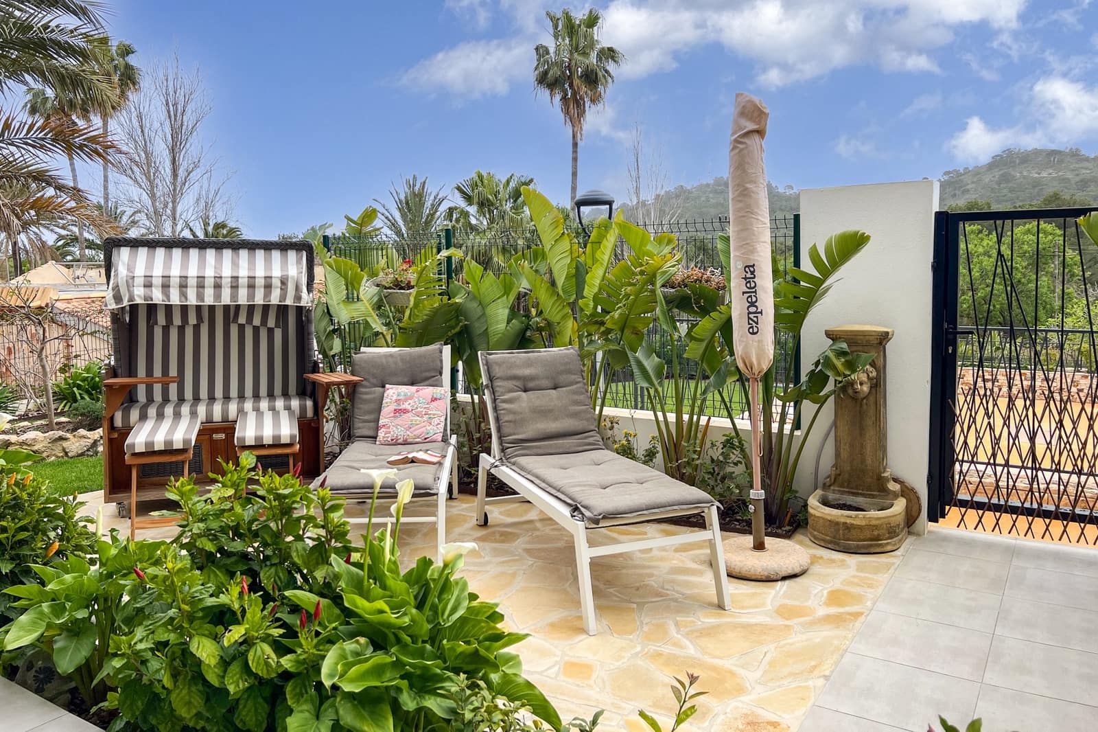 3 soveværelse Lejlighed til salg i Font de Sa Cala / Font de La Cala med swimmingpool - € 830.000 (Ref: 8924888)