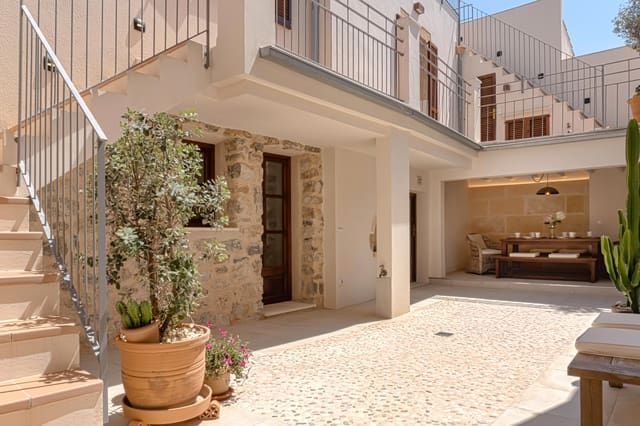 5 soveværelse Villa til salg i Artà med garage - € 1.920.000 (Ref: 8936143)