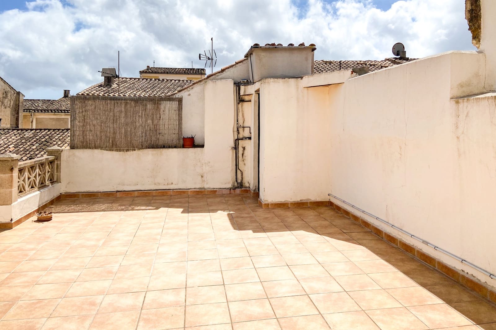 3 quarto Casa em Banda para venda em Arta - 589 000 € (Ref: 8942010)