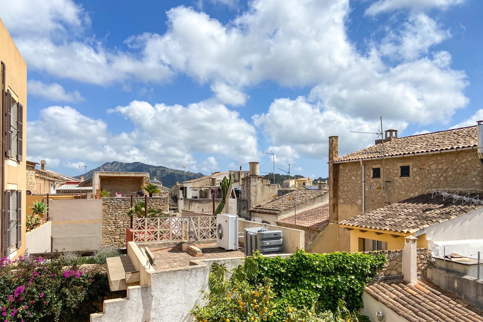 3 quarto Casa em Banda para venda em Arta - 589 000 € (Ref: 8942010)