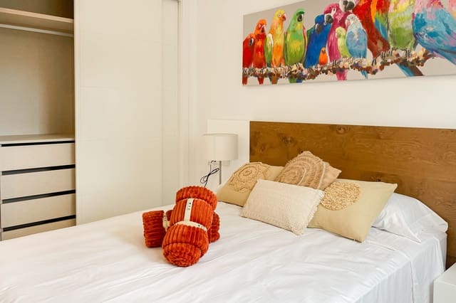 2 soveværelse Lejlighed til salg i Cala Ratjada, Capdepera med swimmingpool - € 440.000 (Ref: 9015911)