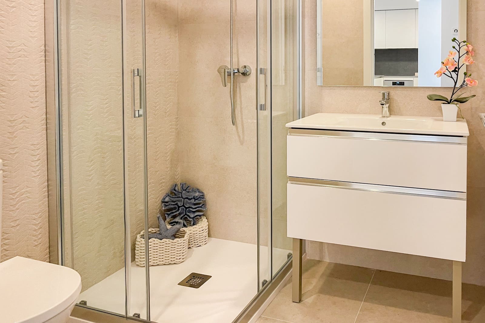 2 soveværelse Lejlighed til salg i Cala Ratjada med swimmingpool - € 435.000 (Ref: 9015912)