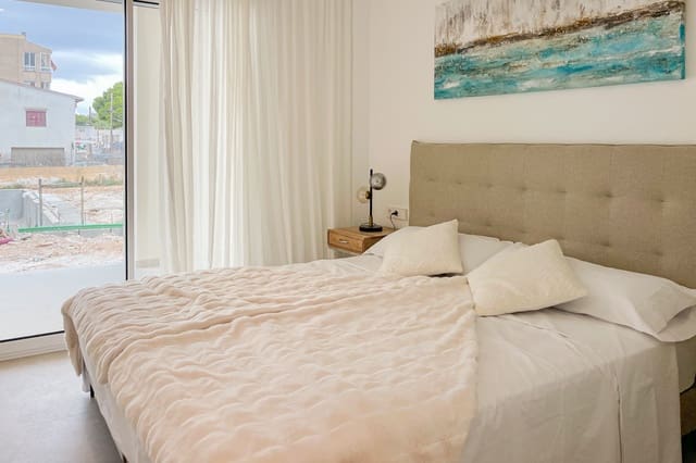 2 soveværelse Lejlighed til salg i Cala Ratjada, Capdepera med swimmingpool - € 405.000 (Ref: 9015914)
