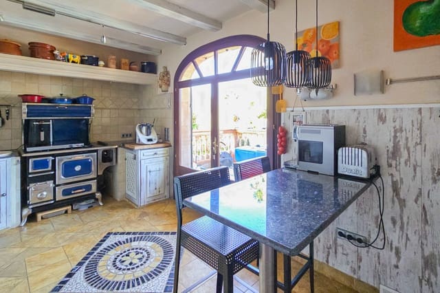 6 sovrum Villa till salu i Capdepera med pool - 1 590 000 € (Ref: 9081291)