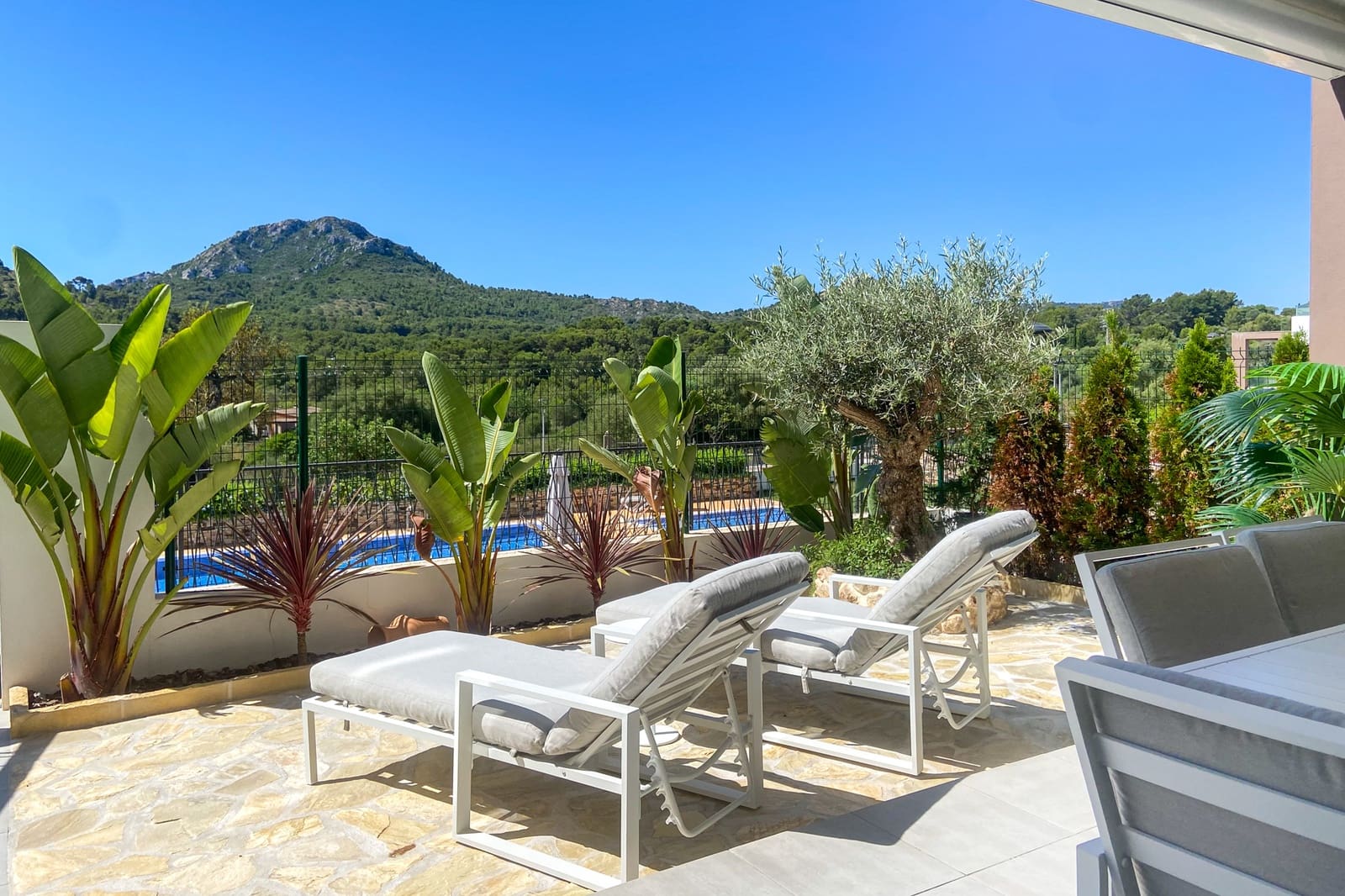 3 soveværelse Lejlighed til salg i Font de Sa Cala / Font de La Cala med swimmingpool garage - € 679.000 (Ref: 9105926)