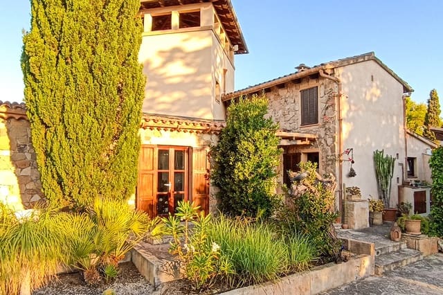 3 bedroom Villa for sale in Sant Llorenç des Cardassar with pool - € 690,000 (Ref: 9108232)