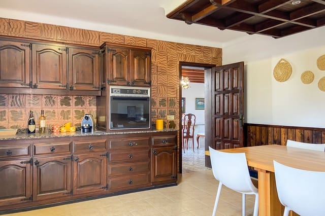 7 soveværelse Villa til salg i Capdepera - € 2.495.000 (Ref: 9118026)