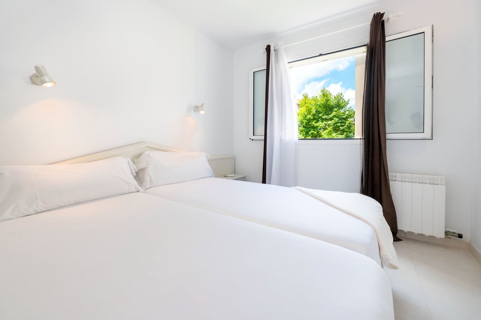 2 bedroom Apartment for rent in Canyamel with pool - € 1,500 (Ref: 9158403)