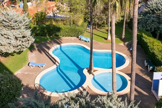 Appartement de 2 chambres à louer à Canyamel, Capdepera avec piscine - 1 400 € (Ref: 9158403)