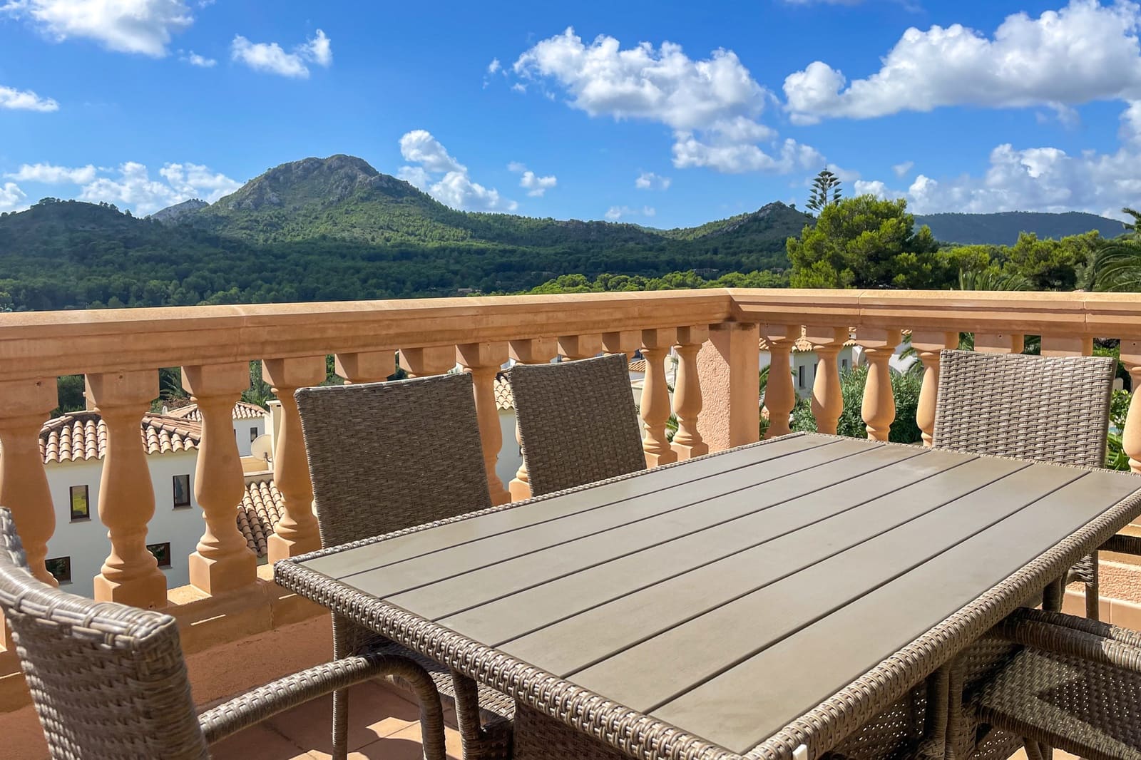 2 slaapkamer Appartement te koop in Font de Sa Cala / Font de La Cala met zwembad - € 395.000 (Ref: 9231827)