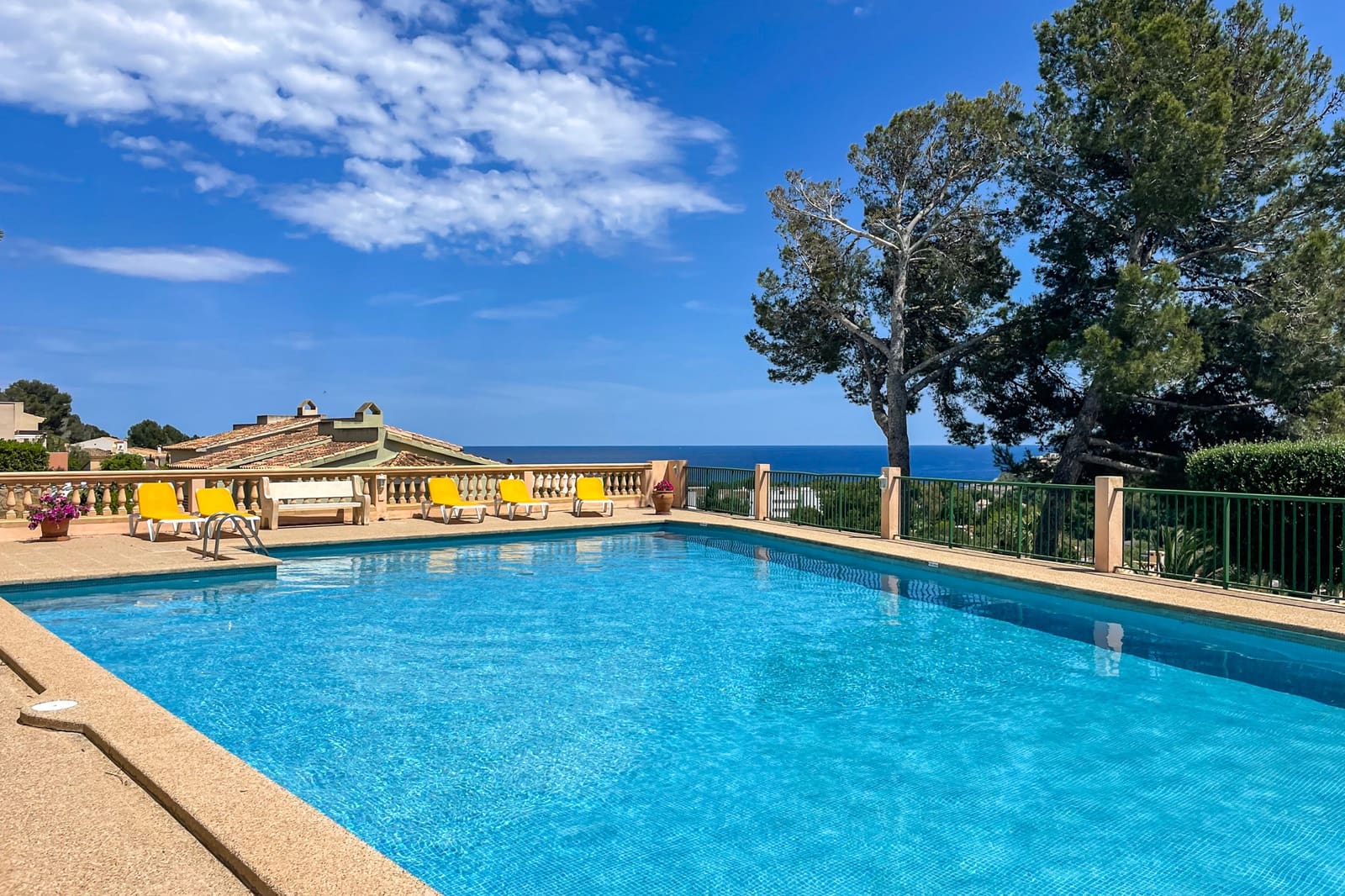 2 slaapkamer Appartement te koop in Font de Sa Cala / Font de La Cala met zwembad - € 395.000 (Ref: 9231827)