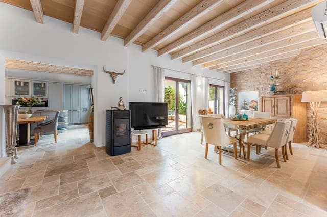 4 sypialnia Dom na sprzedaż w Capdepera z basenem - 1 650 000 € (Ref: 9253703)