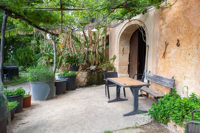 6 soveværelse Finca/Landehus til salg i Artà med garage - € 6.000.000 (Ref: 9263011)