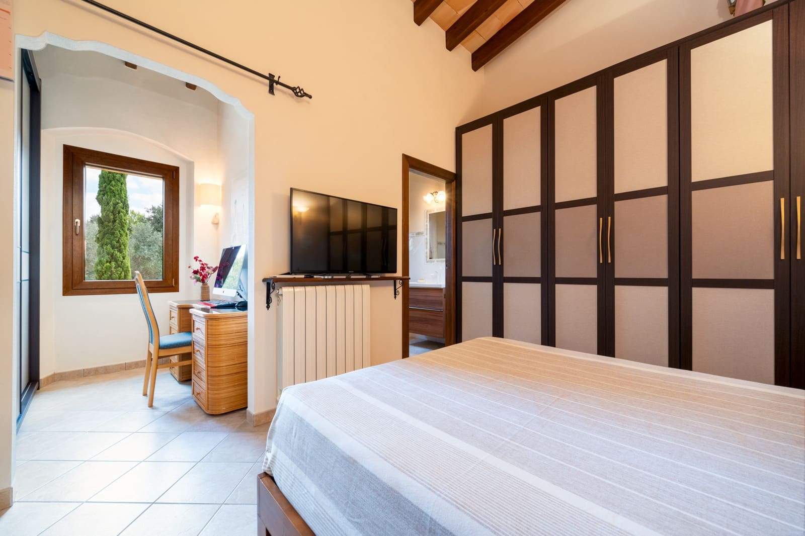 2 bedroom Finca/Country House for sale in Montuiri with pool - € 1,790,000 (Ref: 9271763)