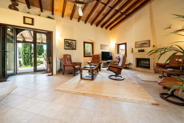 2 soveværelse Finca/Landehus til salg i Montuïri med swimmingpool - € 1.790.000 (Ref: 9271763)