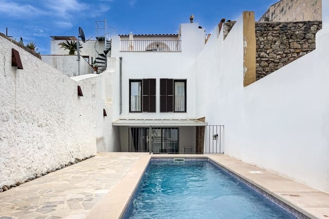 3 soveværelse Byhus til leje i Artà med swimmingpool - € 2.300 (Ref: 9296399)