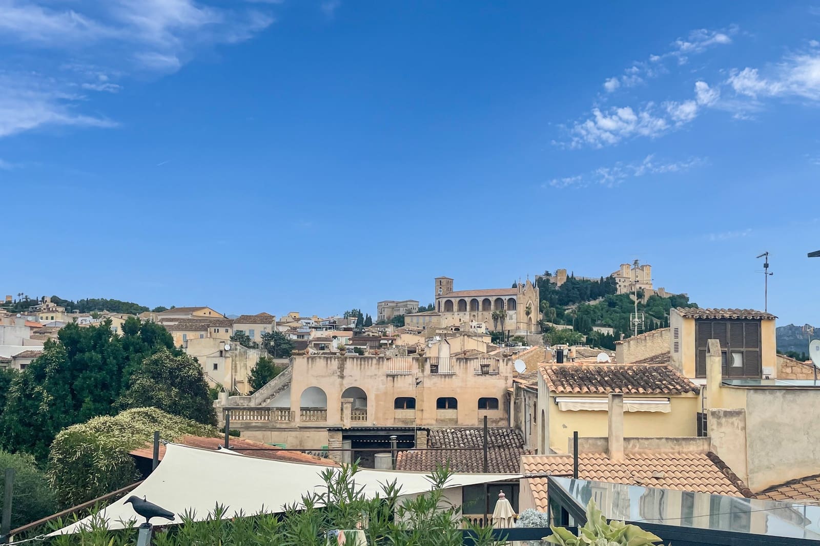 3 soveværelse Byhus til leje i Arta med swimmingpool - € 2.300 (Ref: 9296399)