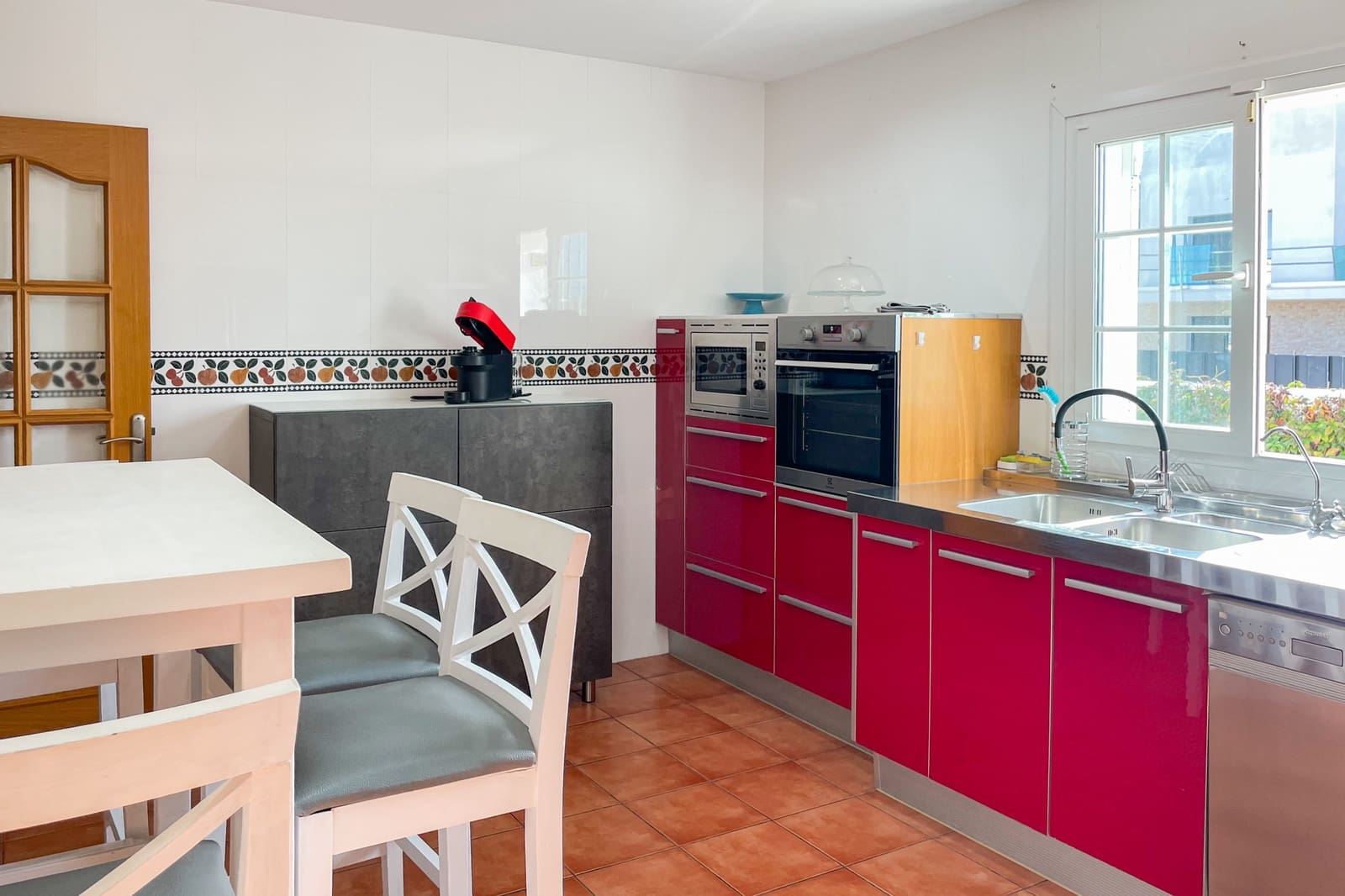 6 bedroom Villa for sale in Llucmajor with pool - € 1,500,000 (Ref: 9298866)