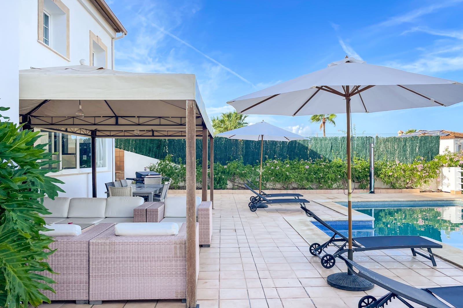 6 bedroom Villa for sale in Llucmajor with pool - € 1,500,000 (Ref: 9298866)