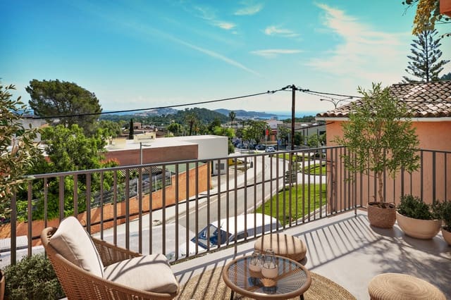 2 bedroom Apartment for sale in Capdepera with pool garage - € 530,000 (Ref: 9301986)