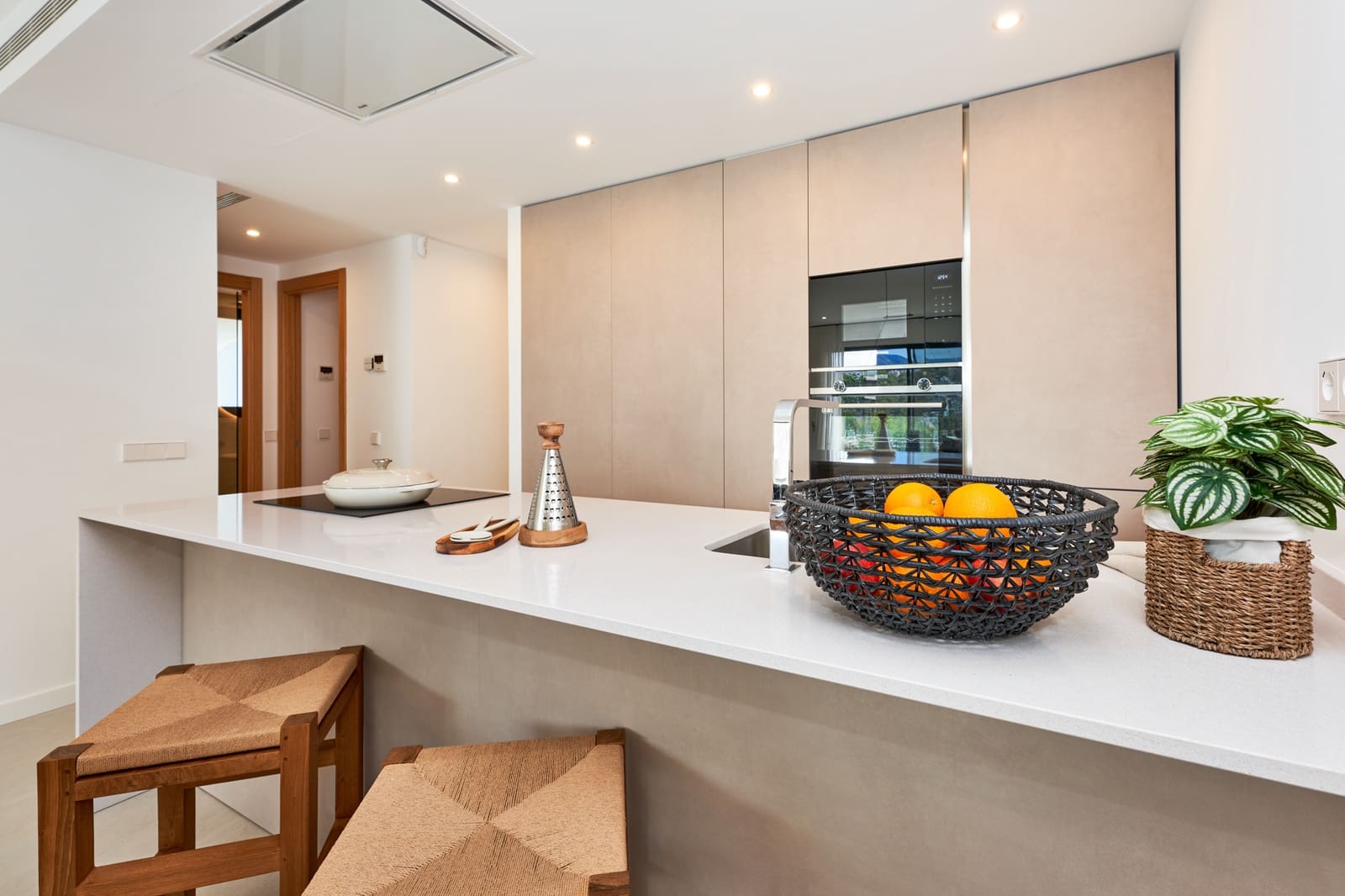 3 sypialnia Apartament na sprzedaż w Sant Elm z basenem garażem - 840 000 € (Ref: 9311339)