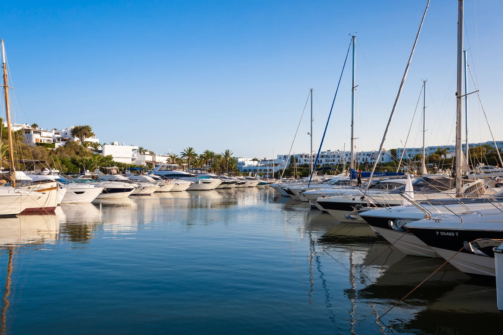 2 soverom Leilighet til salgs i Cala d'Or med svømmebasseng garasje - € 430 000 (Ref: 9314490)