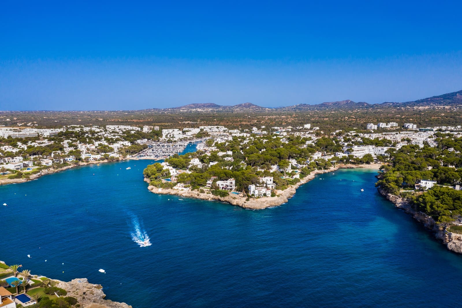 2 soverom Leilighet til salgs i Cala d'Or med svømmebasseng garasje - € 398 000 (Ref: 9314493)