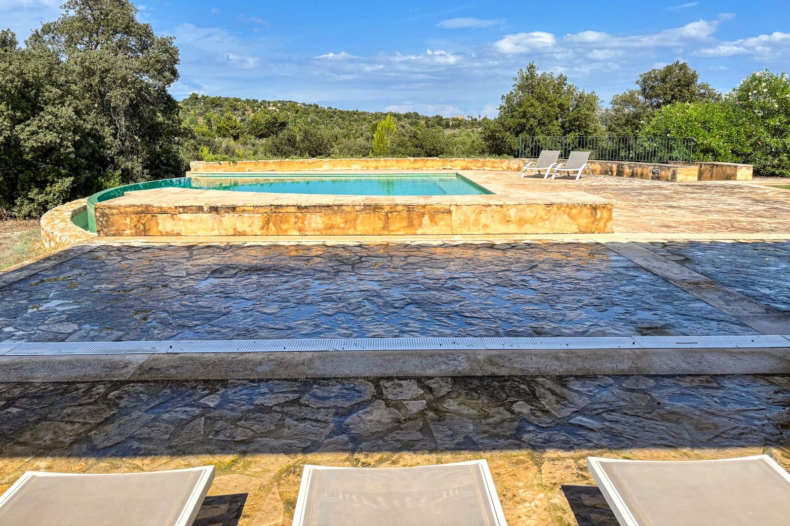 5 bedroom Finca/Country House for rent in Arta with pool - € 5,500 (Ref: 9329785)