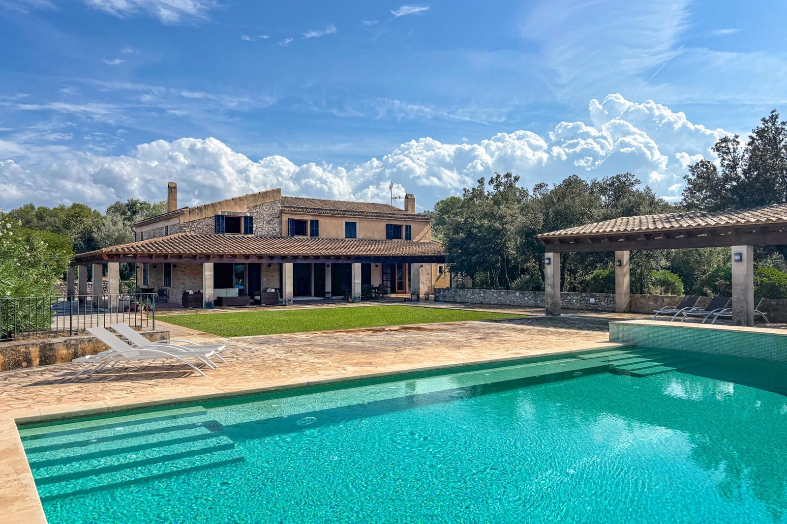 5 bedroom Finca/Country House for rent in Arta with pool - € 5,500 (Ref: 9329785)