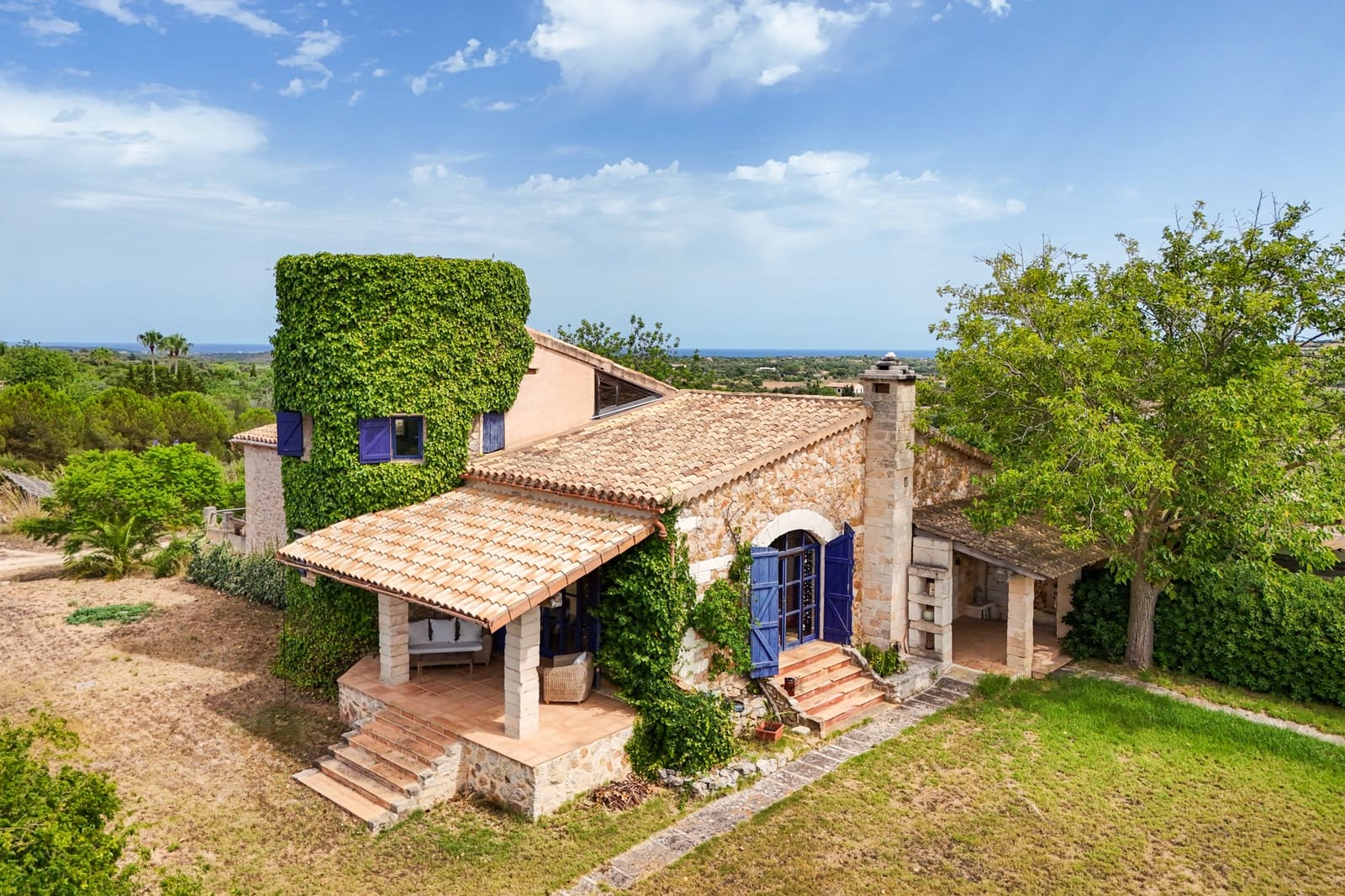 4 bedroom Finca/Country House for sale in Sant Llorenc des Cardassar with pool - € 1,849,000 (Ref: 9352829)