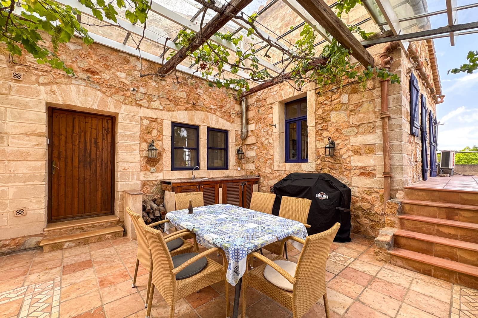 4 bedroom Finca/Country House for sale in Sant Llorenc des Cardassar with pool - € 1,849,000 (Ref: 9352829)