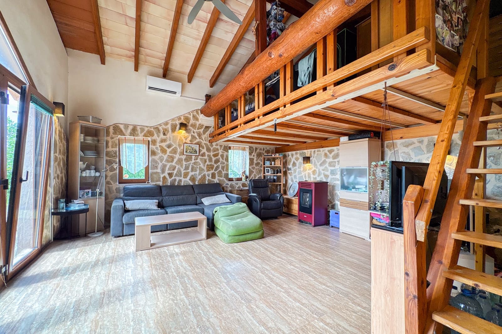 4 bedroom Finca/Country House for sale in Sant Llorenc des Cardassar with pool - € 1,849,000 (Ref: 9352829)