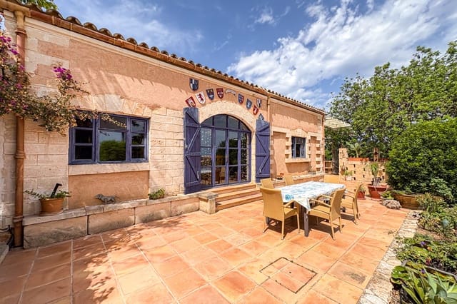 4 soverom Finca/Herregård til salgs i Sant Llorenç des Cardassar med svømmebasseng - € 1 849 000 (Ref: 9352829)