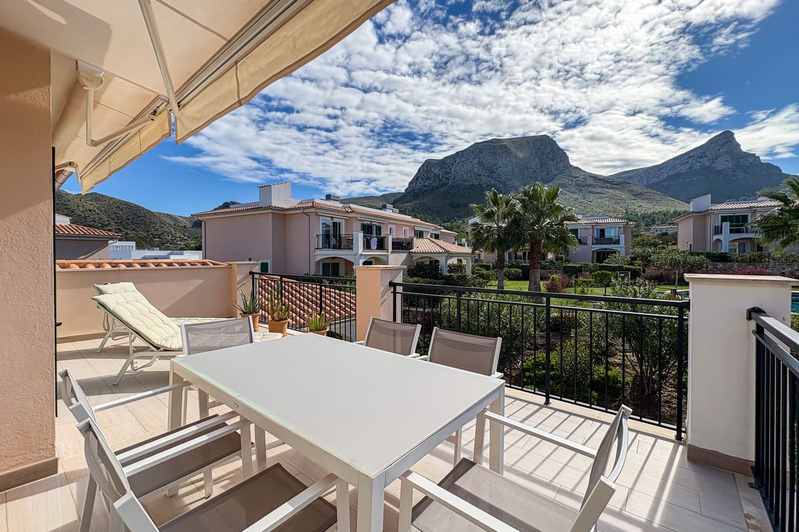 3 quarto Apartamento para venda em Colonia de Sant Pere / Colonia de San Pedro com piscina - 615 000 € (Ref: 9363219)