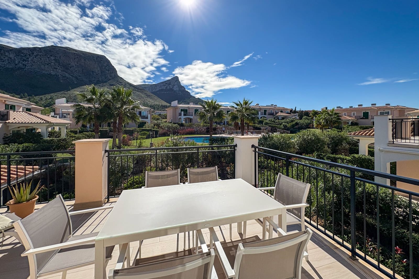 3 quarto Apartamento para venda em Colonia de Sant Pere / Colonia de San Pedro com piscina - 615 000 € (Ref: 9363219)