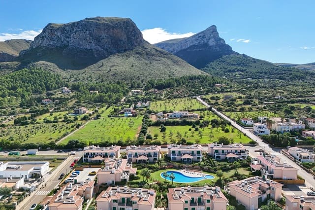 3 soveværelse Lejlighed til salg i Colonia de Sant Pere / Colonia de San Pedro, Artà med swimmingpool - € 615.000 (Ref: 9363219)