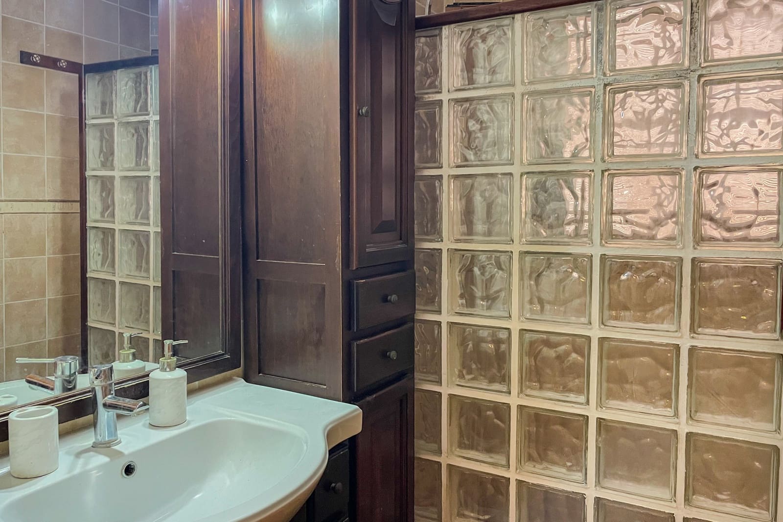 5 bedroom Villa for rent in Cala Ratjada with pool - € 3,000 (Ref: 9383577)