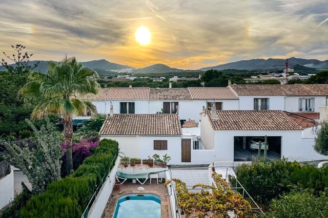 5 camera da letto Villa da affittare in Cala Ratjada, Capdepera con piscina - 3.000 € (Rif: 9383577)