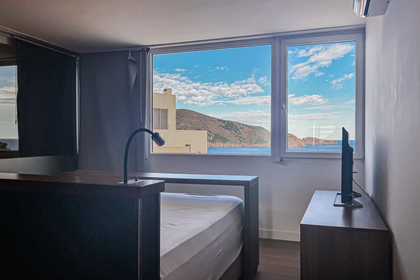 2 soverom Hus til salgs i Cala Ratjada med svømmebasseng garasje - € 1 250 000 (Ref: 9396737)