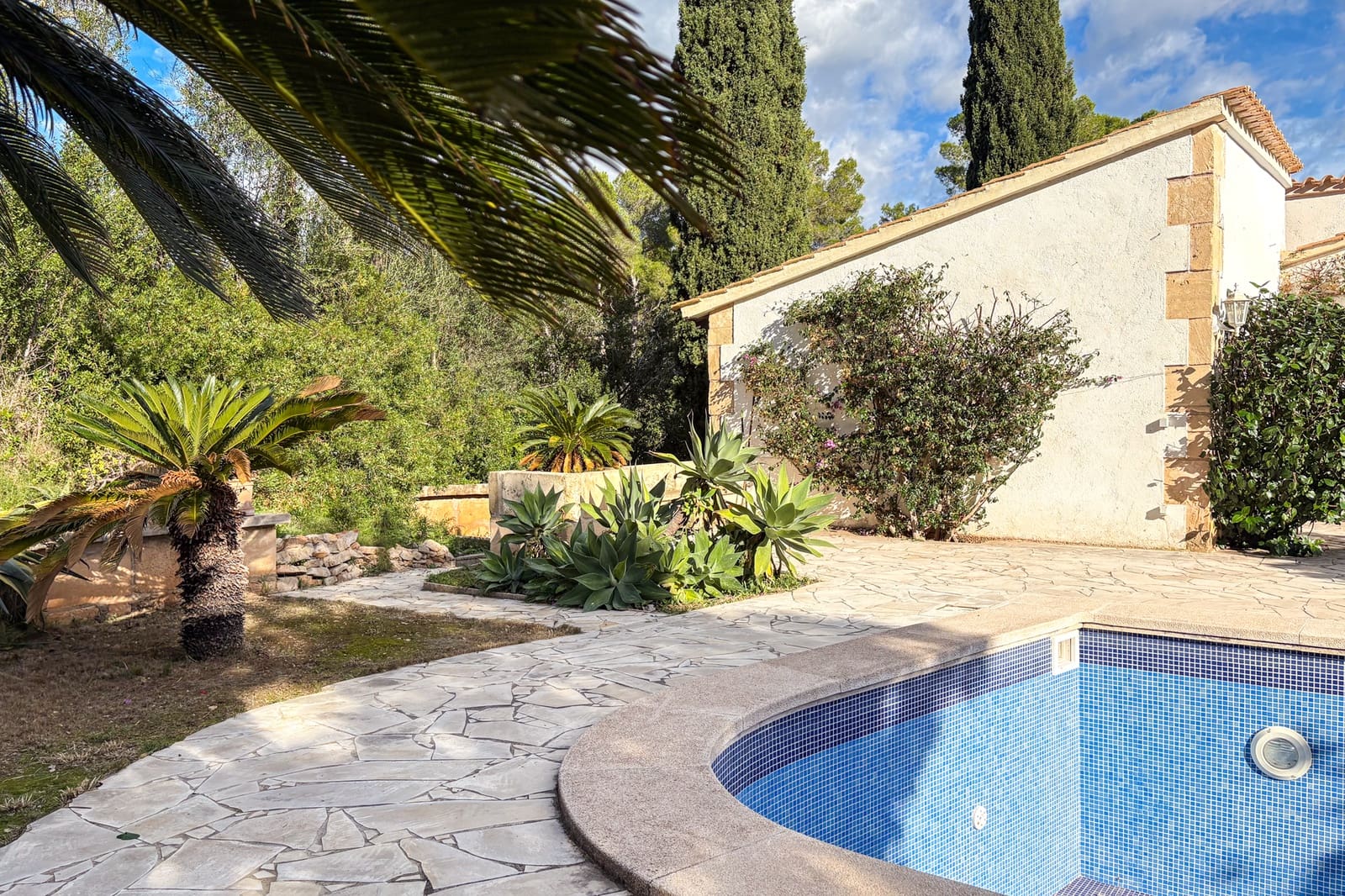 3 bedroom Villa for sale in Canyamel with pool - € 795,000 (Ref: 9444775)